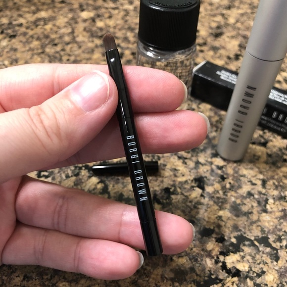 Bobbi Brown Makeup Set- NEW - Picture 4 of 10